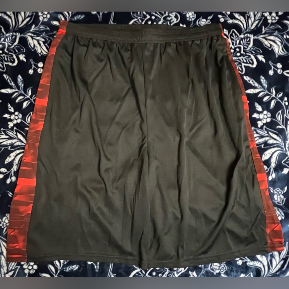 NWOT! Real Essentials Mens Drawstring Athletic Shorts